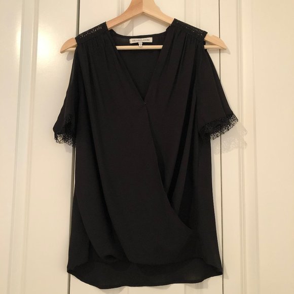 Heartloom XS Cold Shoulder Blouse - Picture 1 of 14